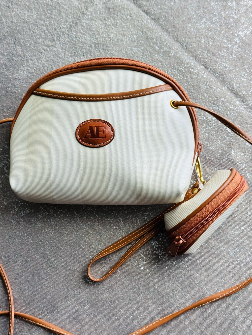 American Eagle Outfitters Cream Crossbody with Tan Trim and Coin Pouch 6/8 inch